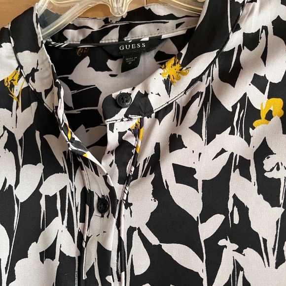 Guess M long sleeve mandarin collar black and light gray blouse, buttons closure - Picture 2 of 10